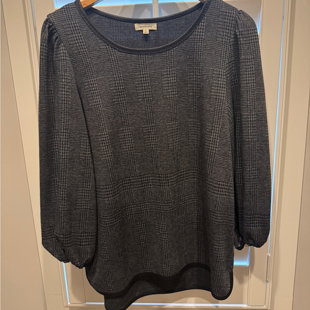 Max Studio Charcoal Plaid Knit Long-Sleeve Top
